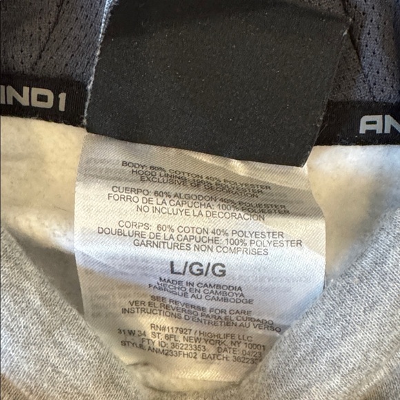 And 1 sweater - Picture 5 of 5